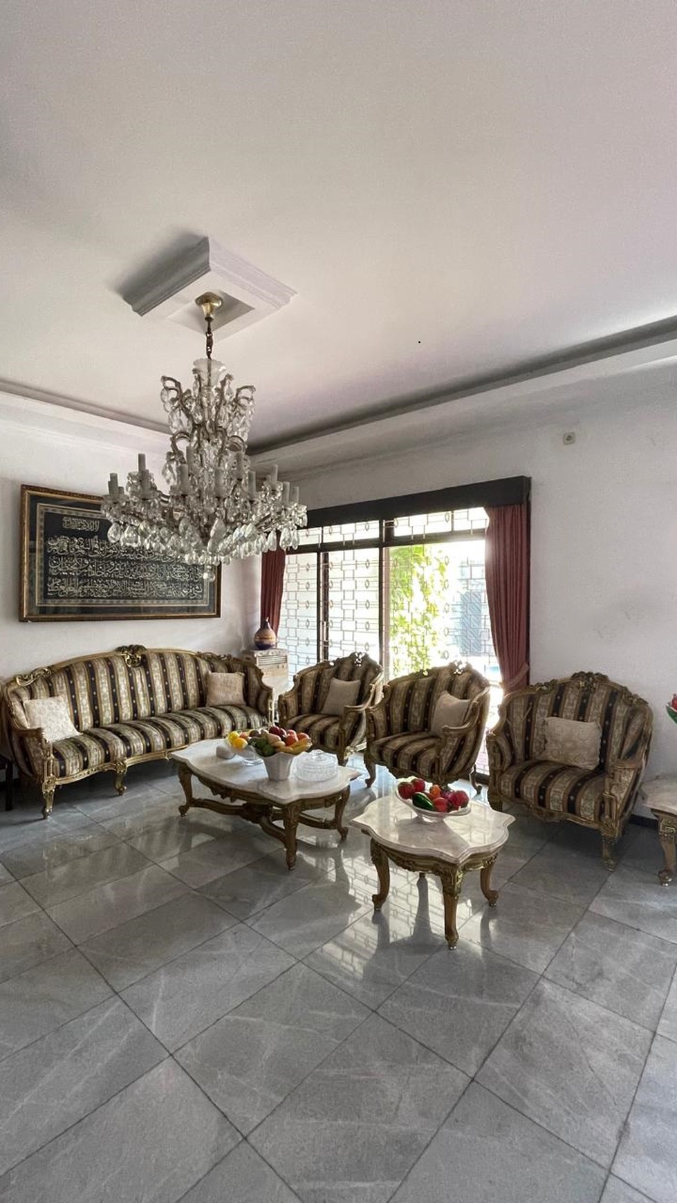 Rumah Mewah Lokasi Premium dan Siap Huni di Cilandak