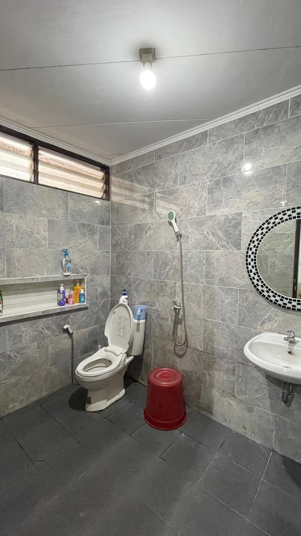 Rumah Mewah Lokasi Premium dan Siap Huni di Cilandak