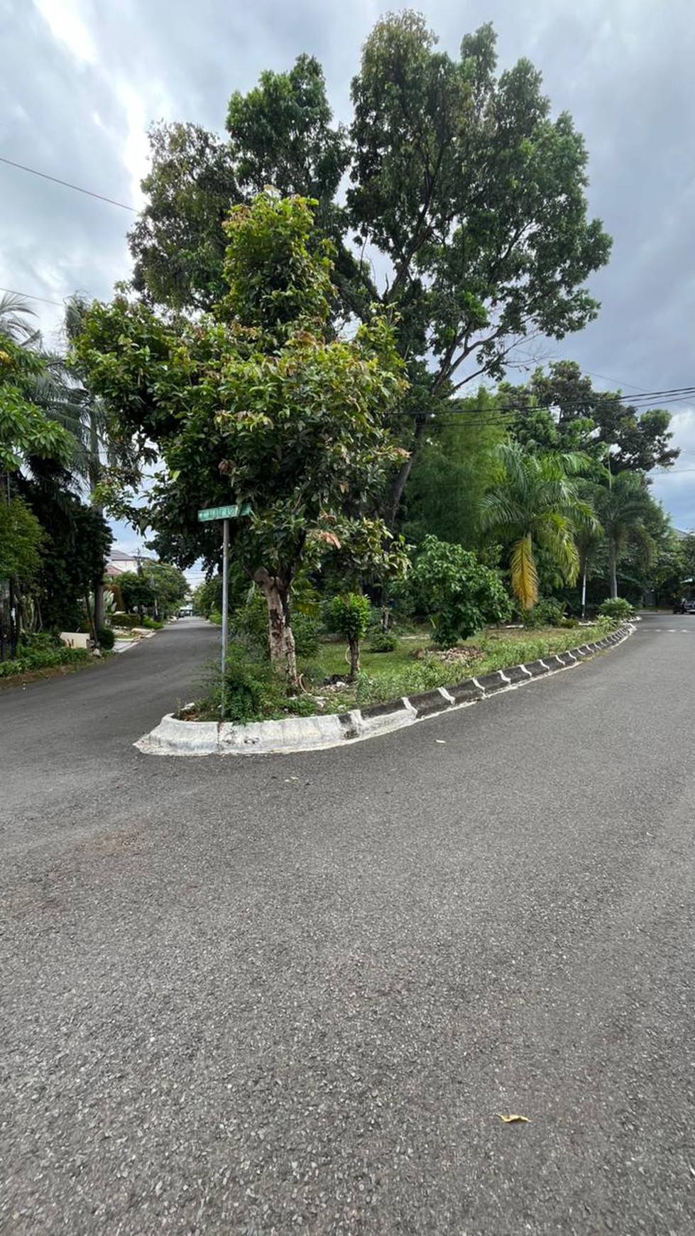 Rumah Luas di Pondok Indah Jakarta Selatan Negotiable 