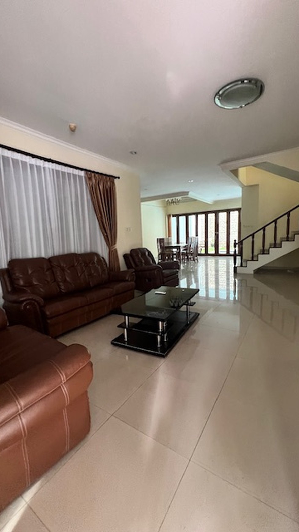 **For Lease: Stunning 3-Bedroom Family Home in Setiabudi**