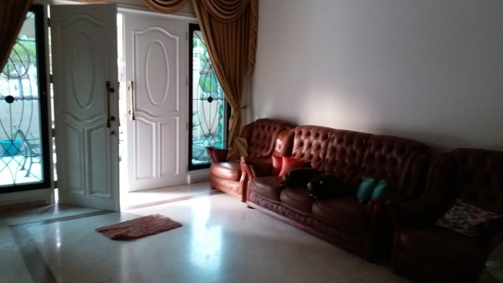 Rumah mewah dijual cepat dan murah