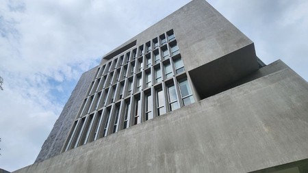 Sewa/Lease: Business/Entertainment Space with Rooftop area at Guntur, Setiabudi.