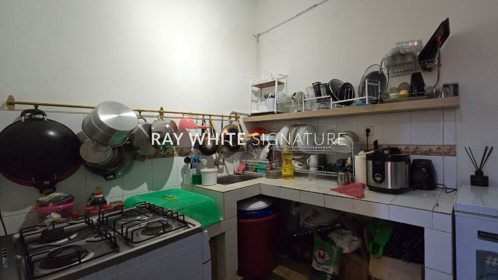 Rumah Hitung Tanah Area Cipete