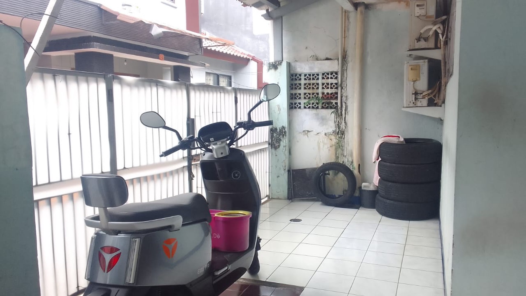 Rumah Hitung Tanah Area Cipete