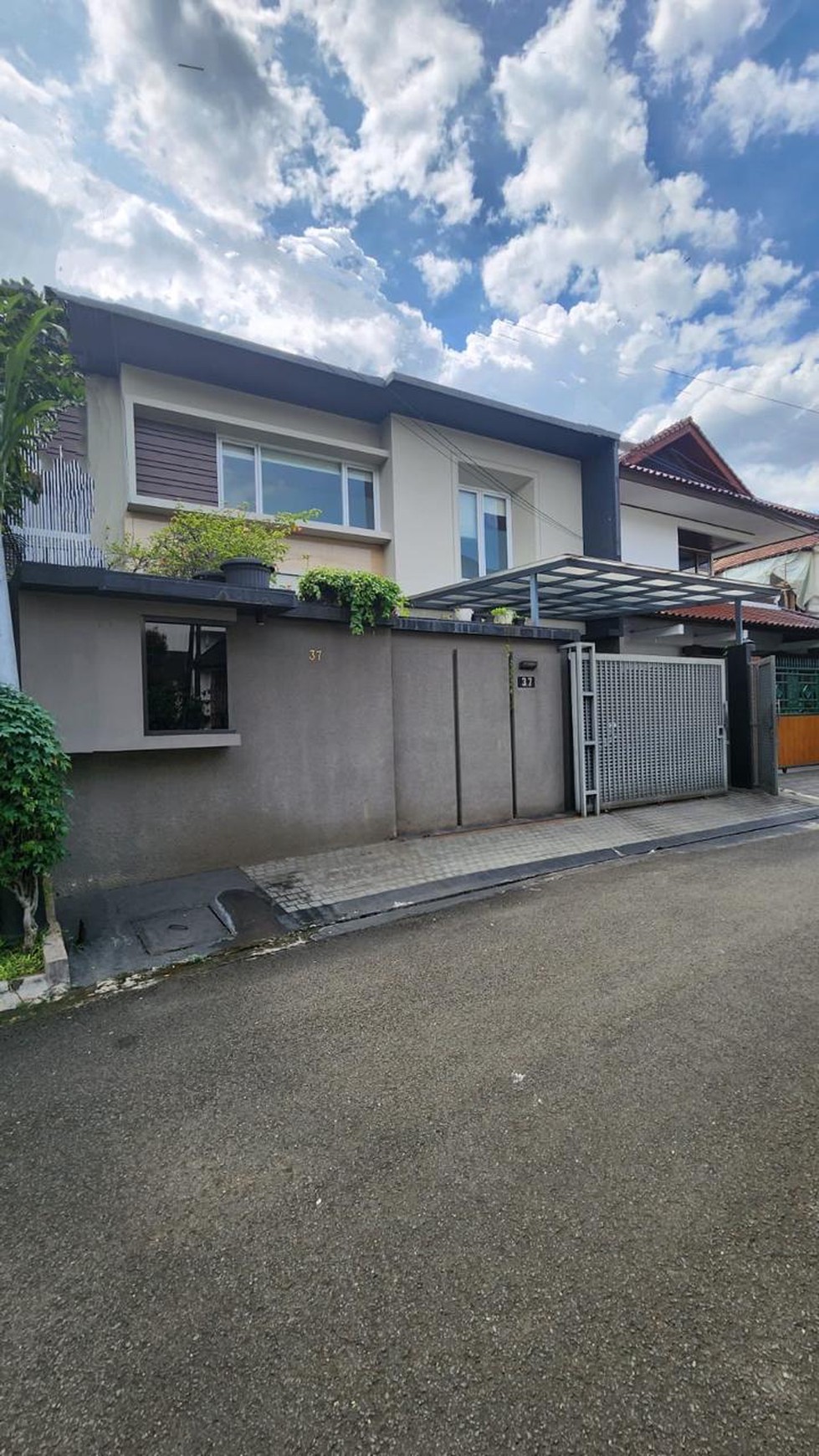 Rumah Hitung Tanah Area Cipete