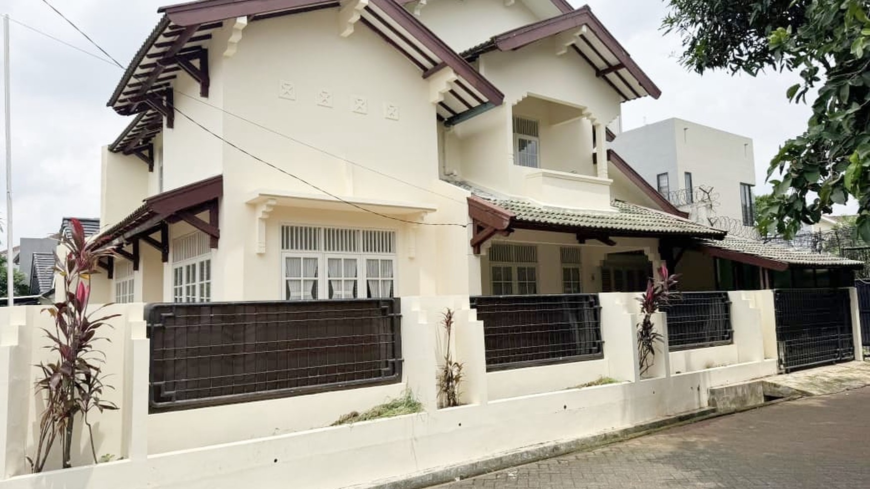 Rumah Hitung Tanah Area Cipete