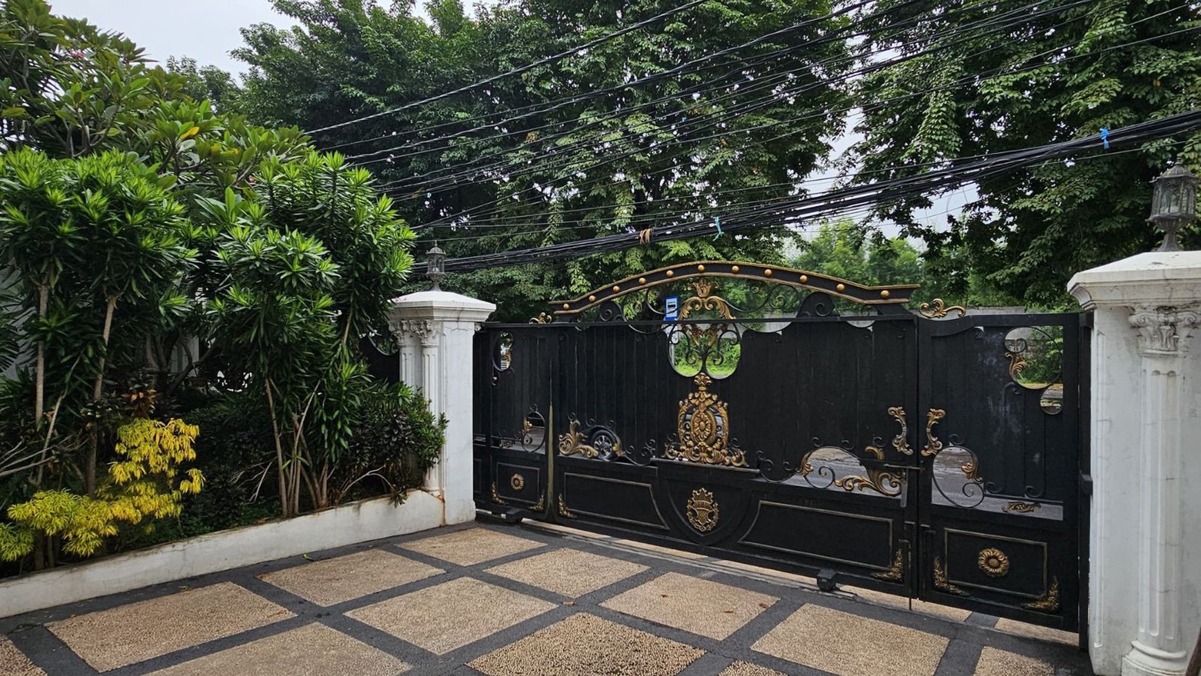 Rumah Hitung Tanah Area Cipete