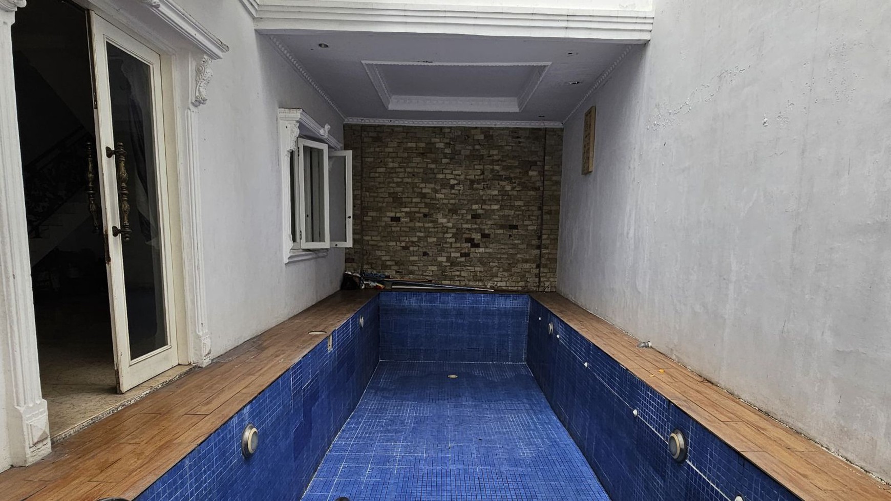 Rumah Hitung Tanah Area Cipete