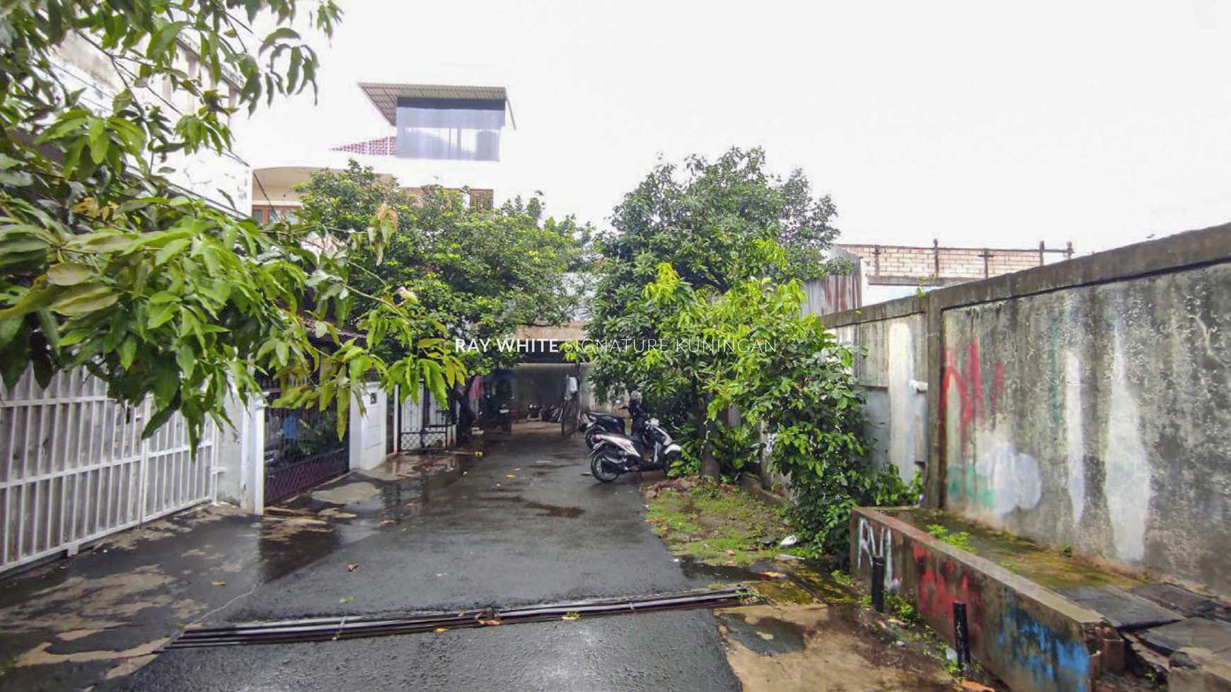 Rumah Hitung Tanah Area Cipete