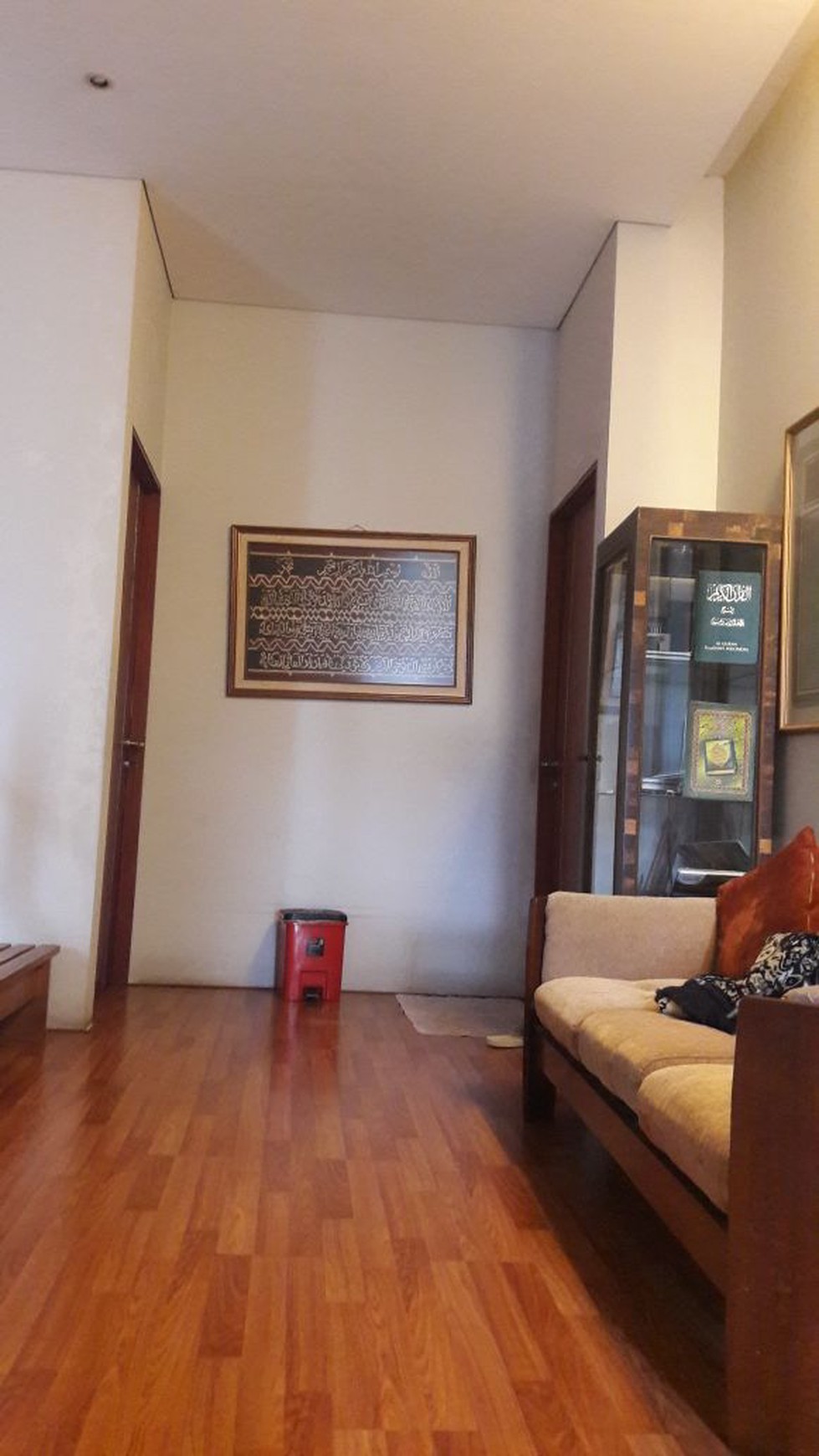 Rumah siap huni di Bintaro Jaya sektor 9