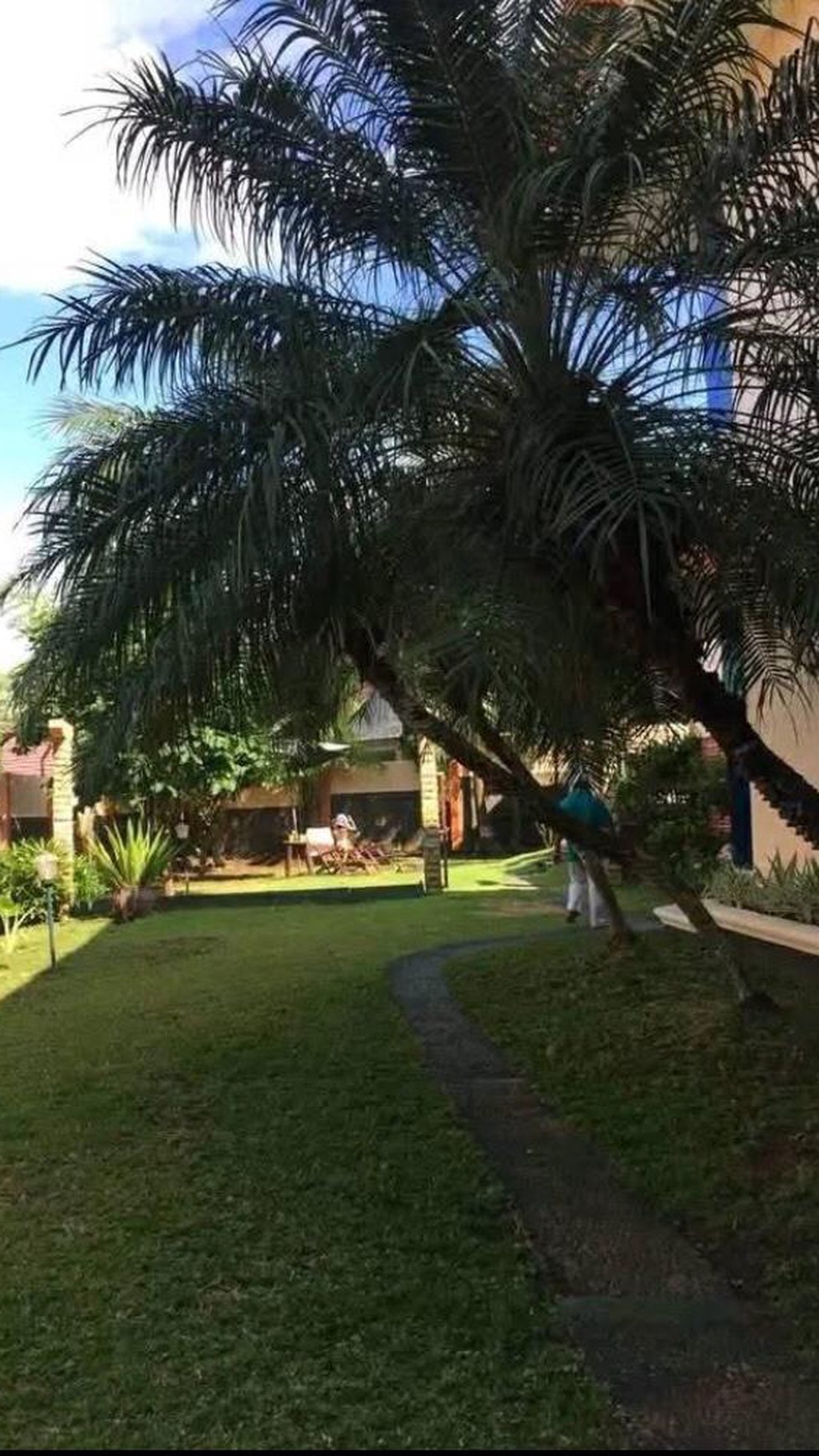 Rumah  Mewah dengan halaman Luas View Laut dan Kolam Renang dengan harga bersahabat