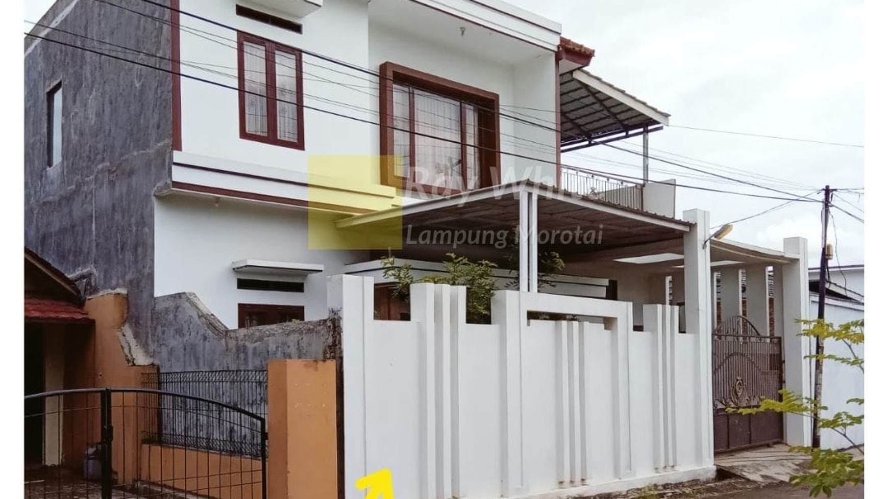 Dijual Rumah dua lantai st
