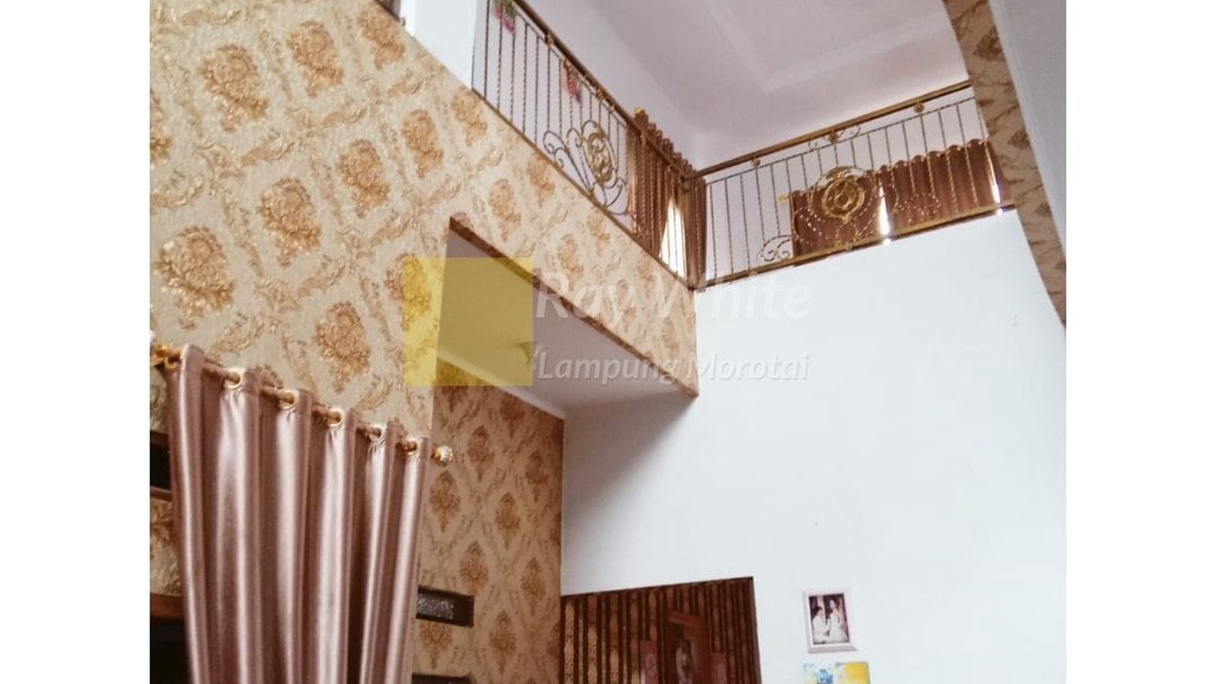 Dijual Rumah dua lantai st