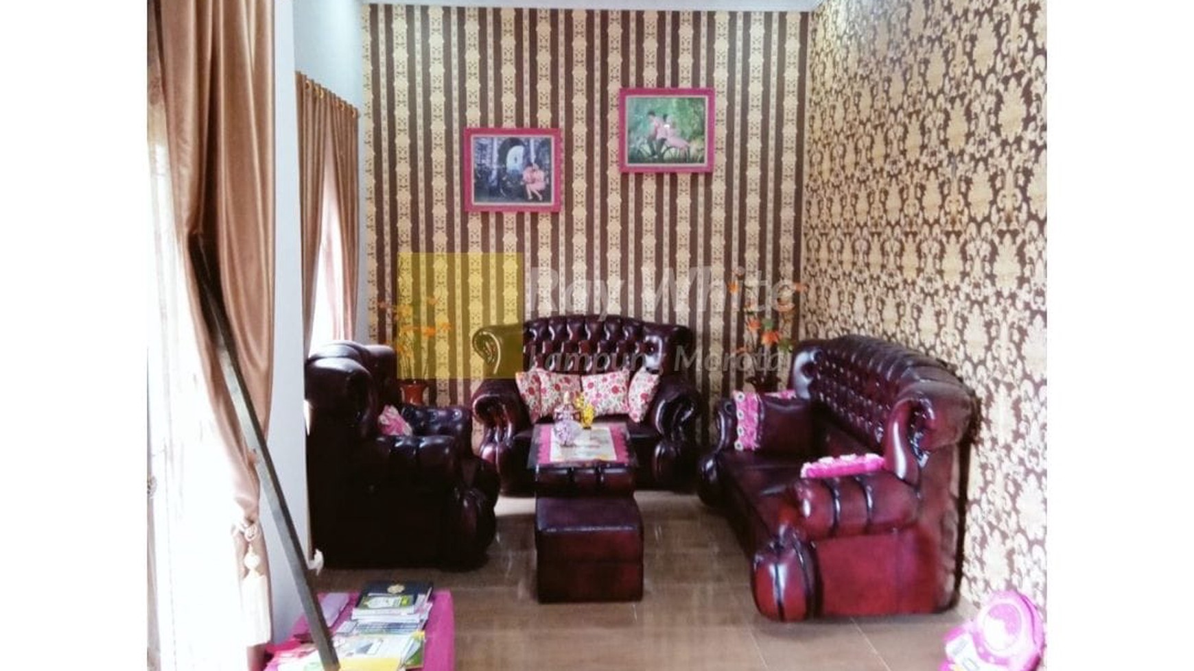 Dijual Rumah dua lantai st