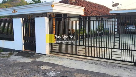 Dijual Rumah Bonus Kolam Ikan br
