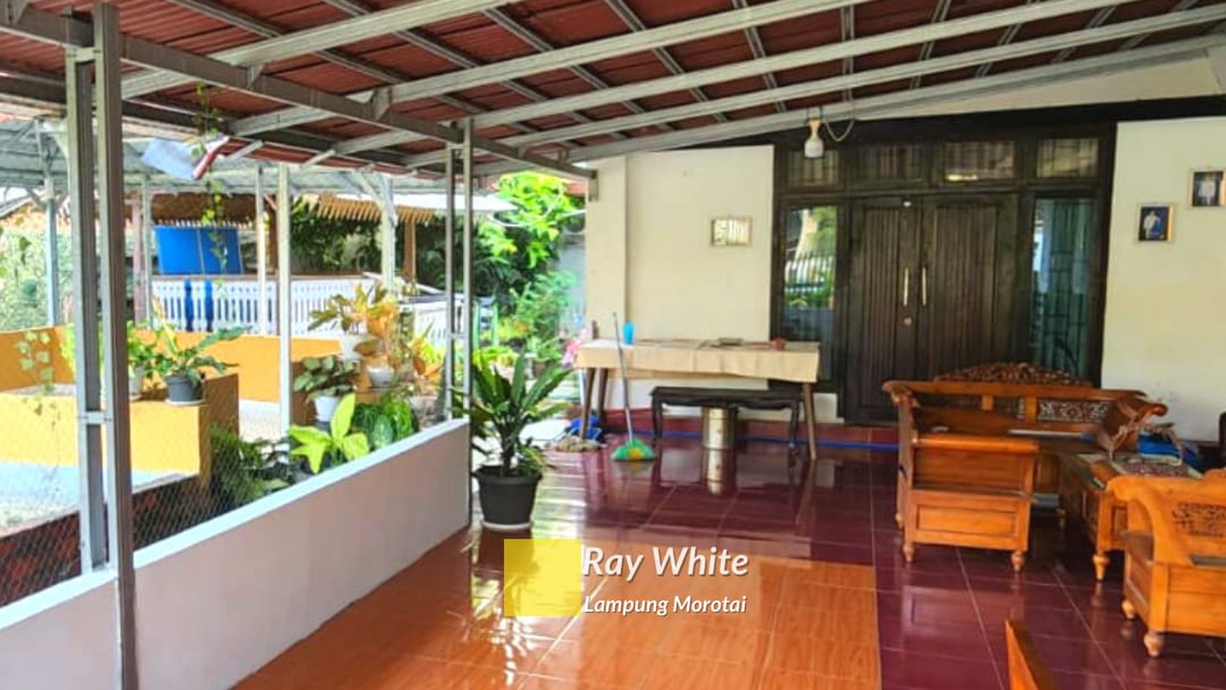 Dijual Rumah Bonus Kolam Ikan br