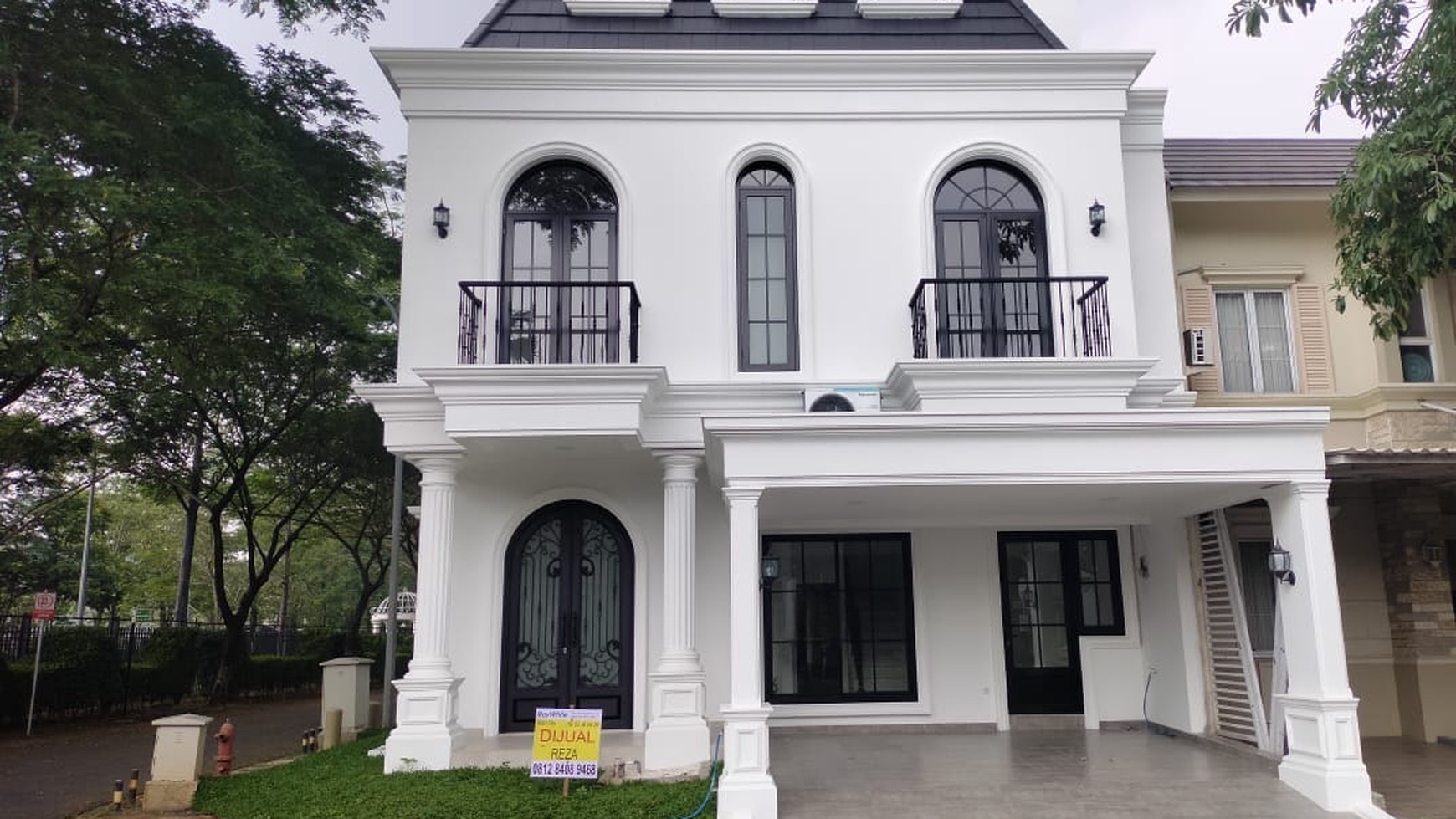 Istimewa. Rumah mewah Vanya Park Assana, BSD. 