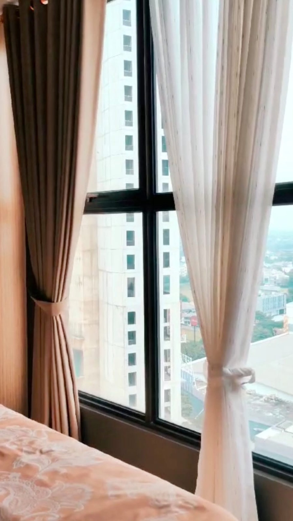 Rumah Bagus,dalam ruangan rapih di Bintaro Tangsel