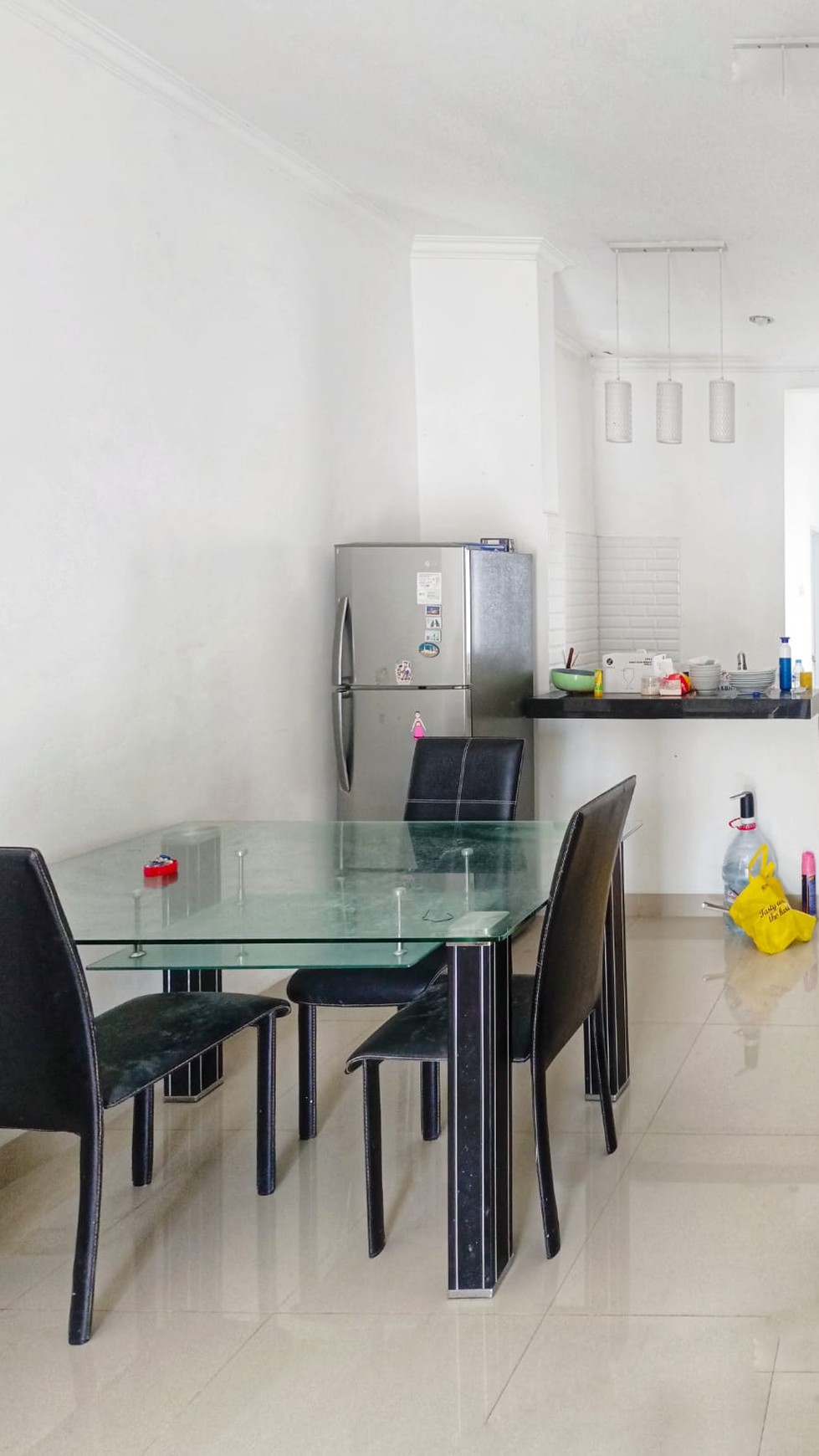 Rumah 1 lantai,luas tanah 120,keamanan di Graha Raya.