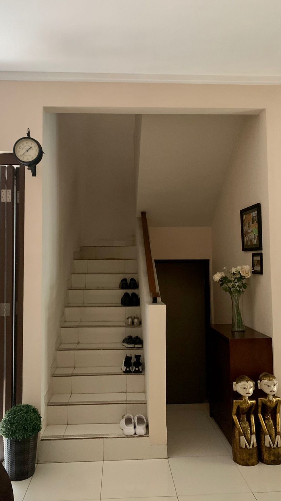 Rumah dalam ruangan rapih,bagus di Bintaro Jaya Tangsel.