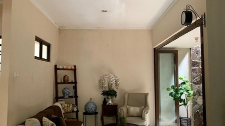 Rumah dalam ruangan rapih,bagus di Bintaro Jaya Tangsel.