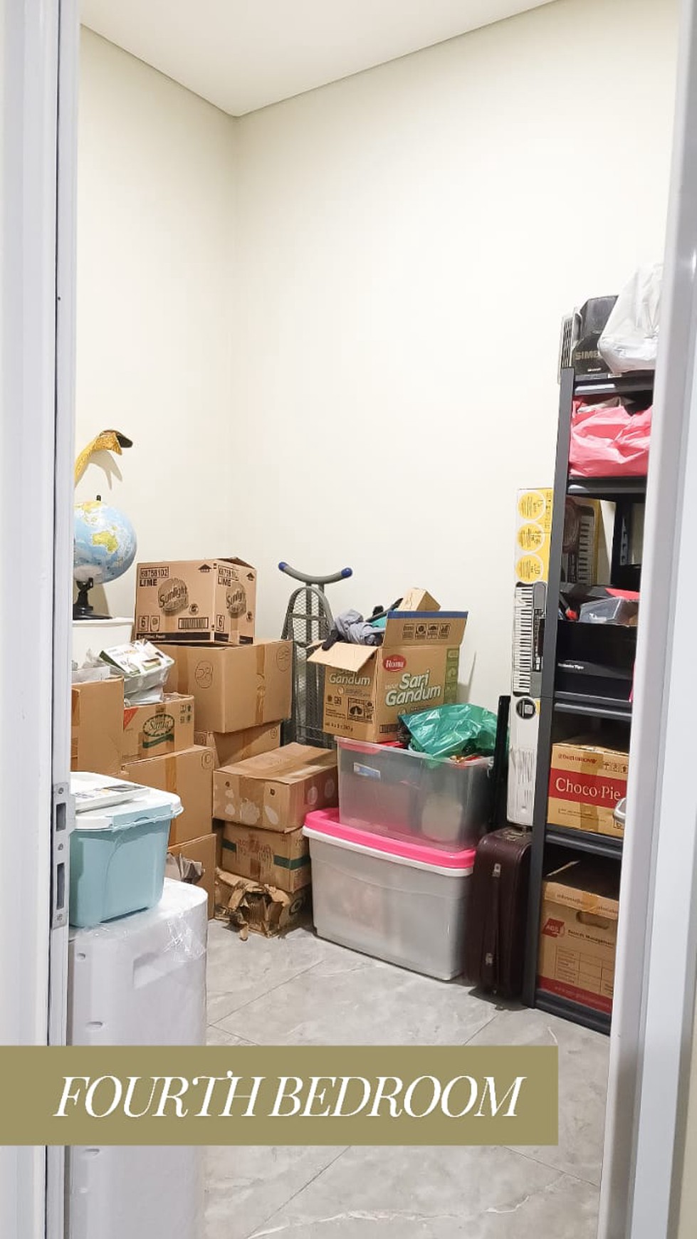 Rumah Cantik, Bagus,dalam ruangan rapih di Bintaro Jaya tangsel.