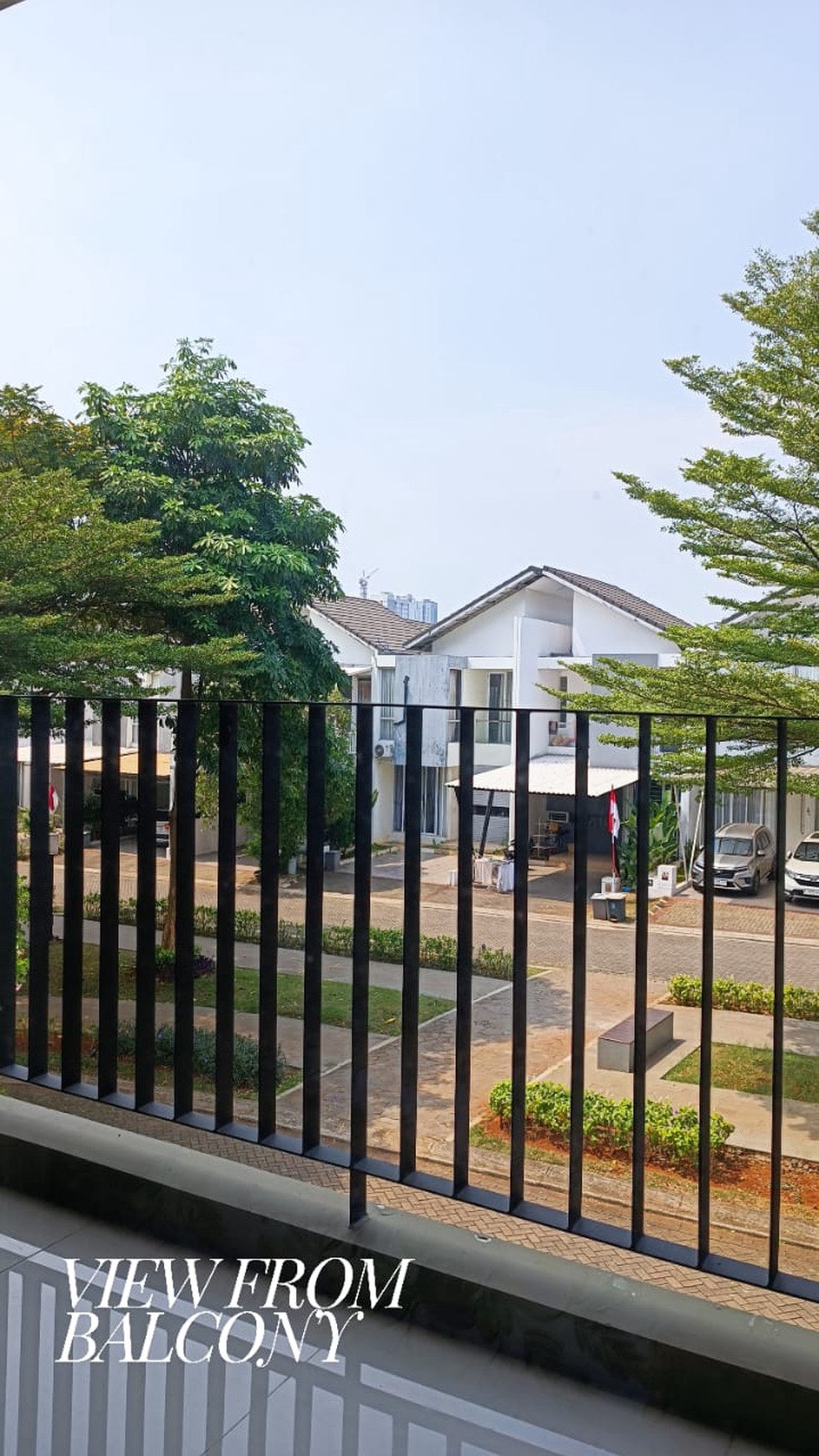 Rumah Cantik, Bagus,dalam ruangan rapih di Bintaro Jaya tangsel.