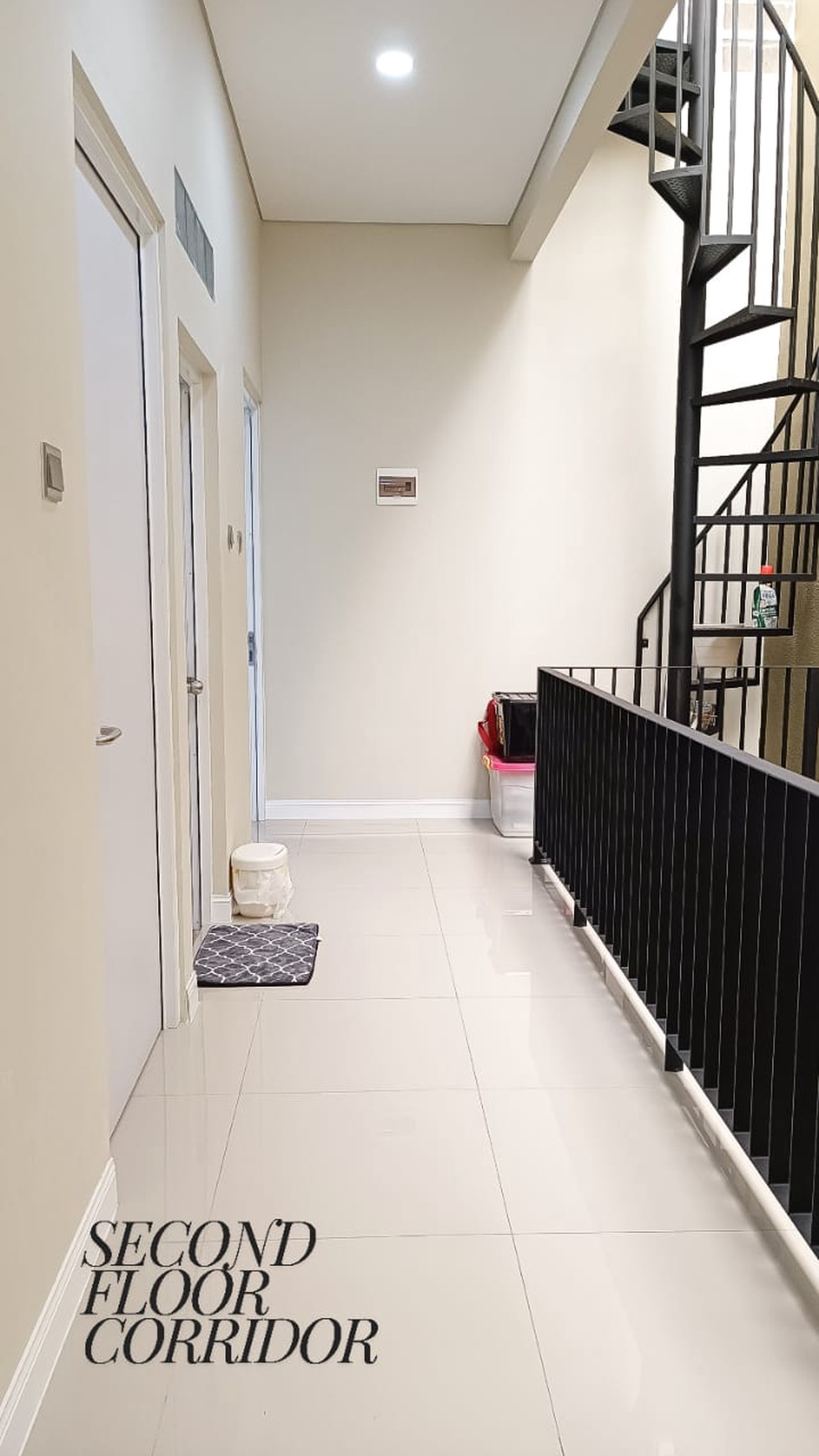 Rumah Cantik, Bagus,dalam ruangan rapih di Bintaro Jaya tangsel.