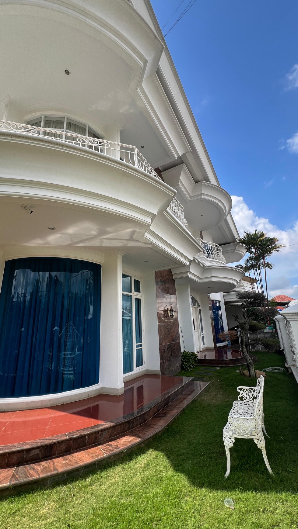 Dijual Rumah Mewah di Komplek Villa Citra, Bandar Lampung