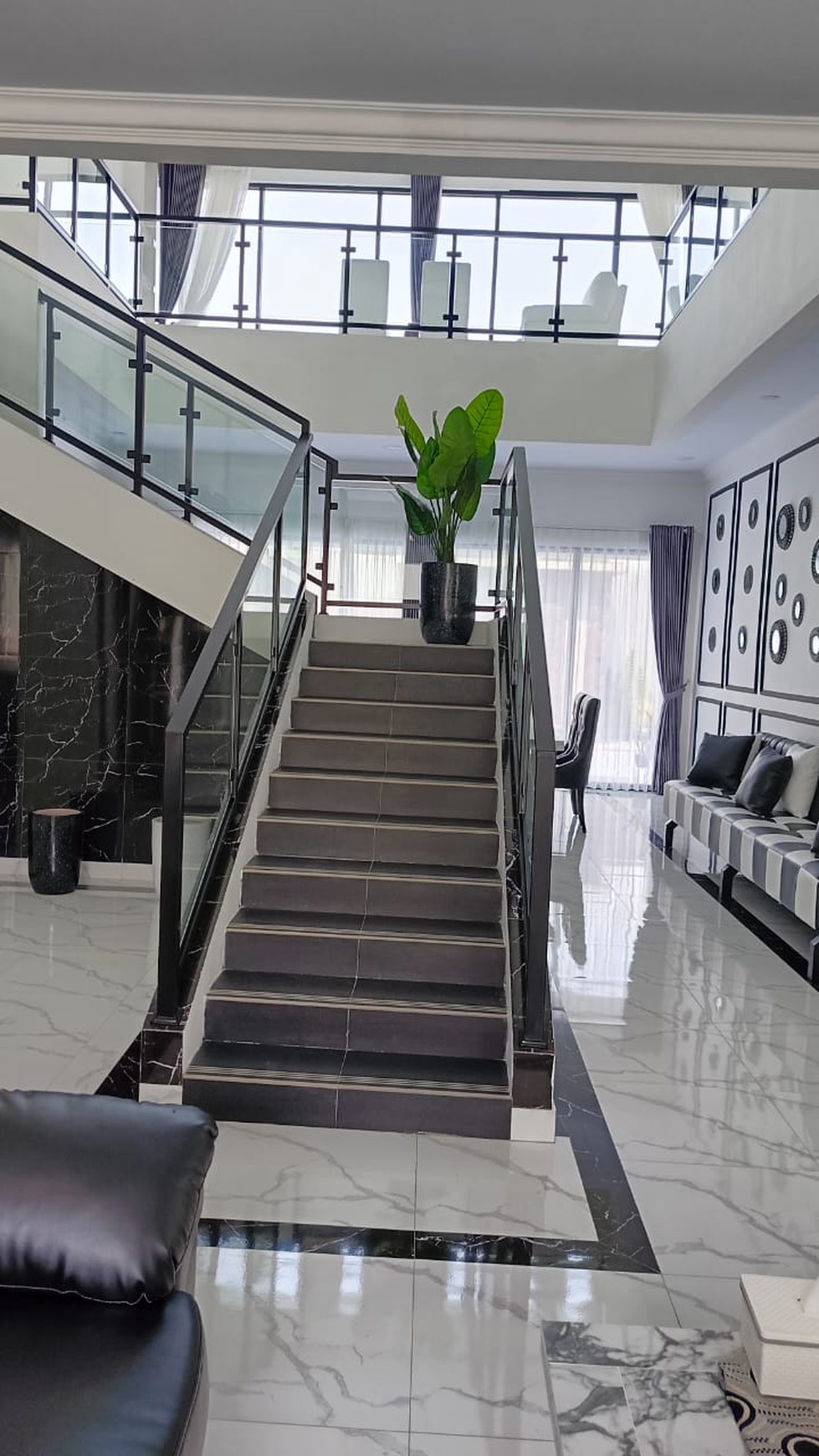 Turun Harga Rumah Mewah Plus 44 Kontrakan di Legok Tangerang