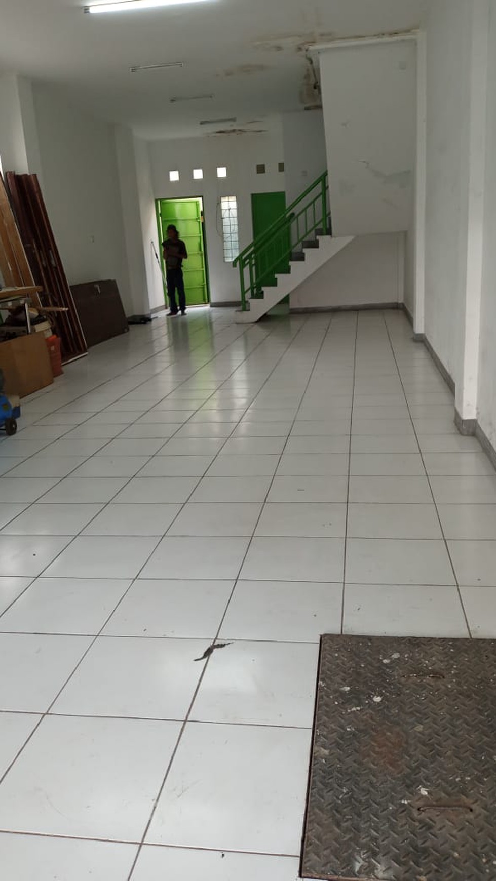 Ruko 2 Lantai Lokasi Bagus, di daerah Komersil Di Pondok Aren