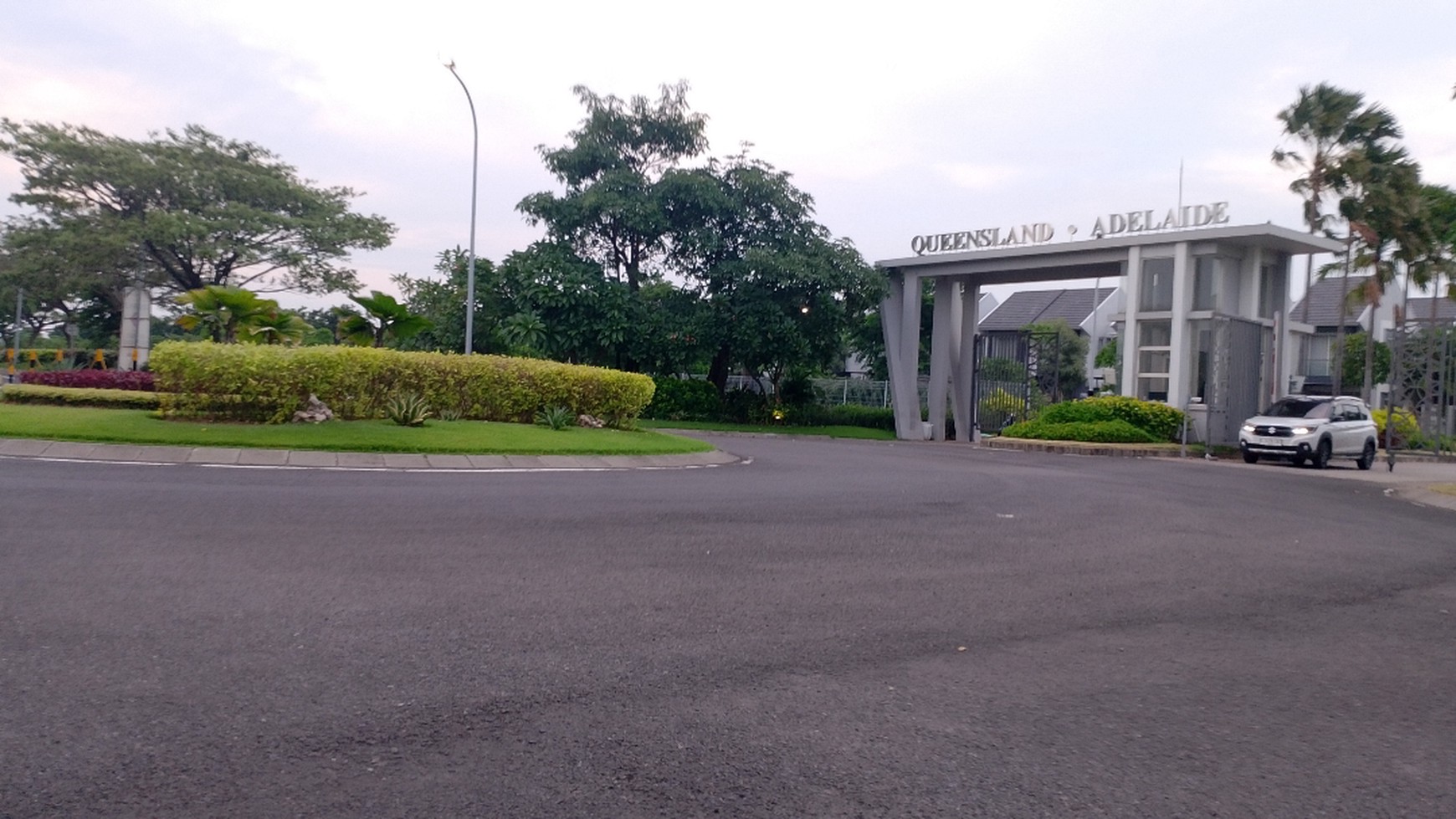 Disewakan rumah grand Pakuwon cluster Quesland Adelaide