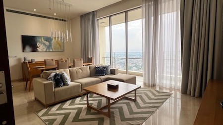 For SALE/RENT: 2BR Apartment mewah full furnished lantai tinggi dekat Binus School