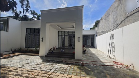 Disewakan Rumah Mewah Menteng