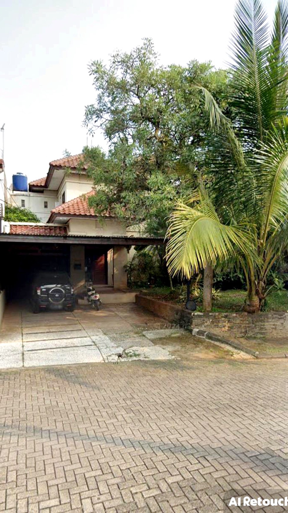 rumah Lt 690 m2 ciutat timur