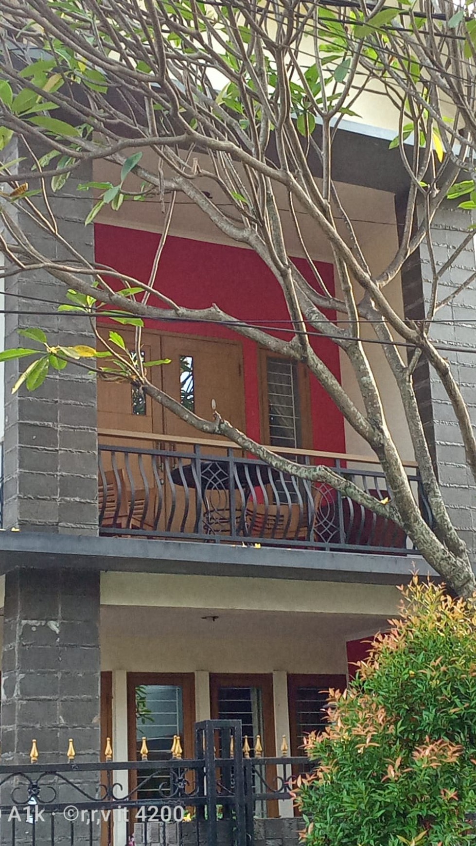 Rumah Hitung Tanah Area Cipete