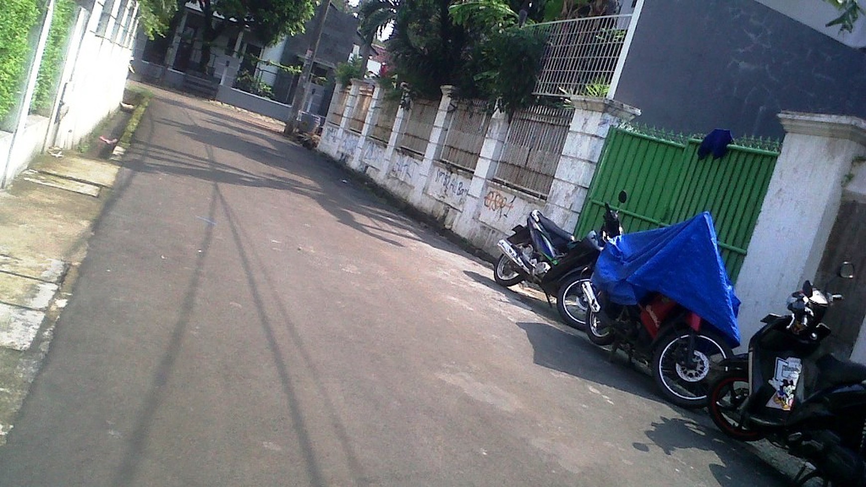 Rumah siap huni , lokasi bagus , tanah kusir , Jakarta Selatan.