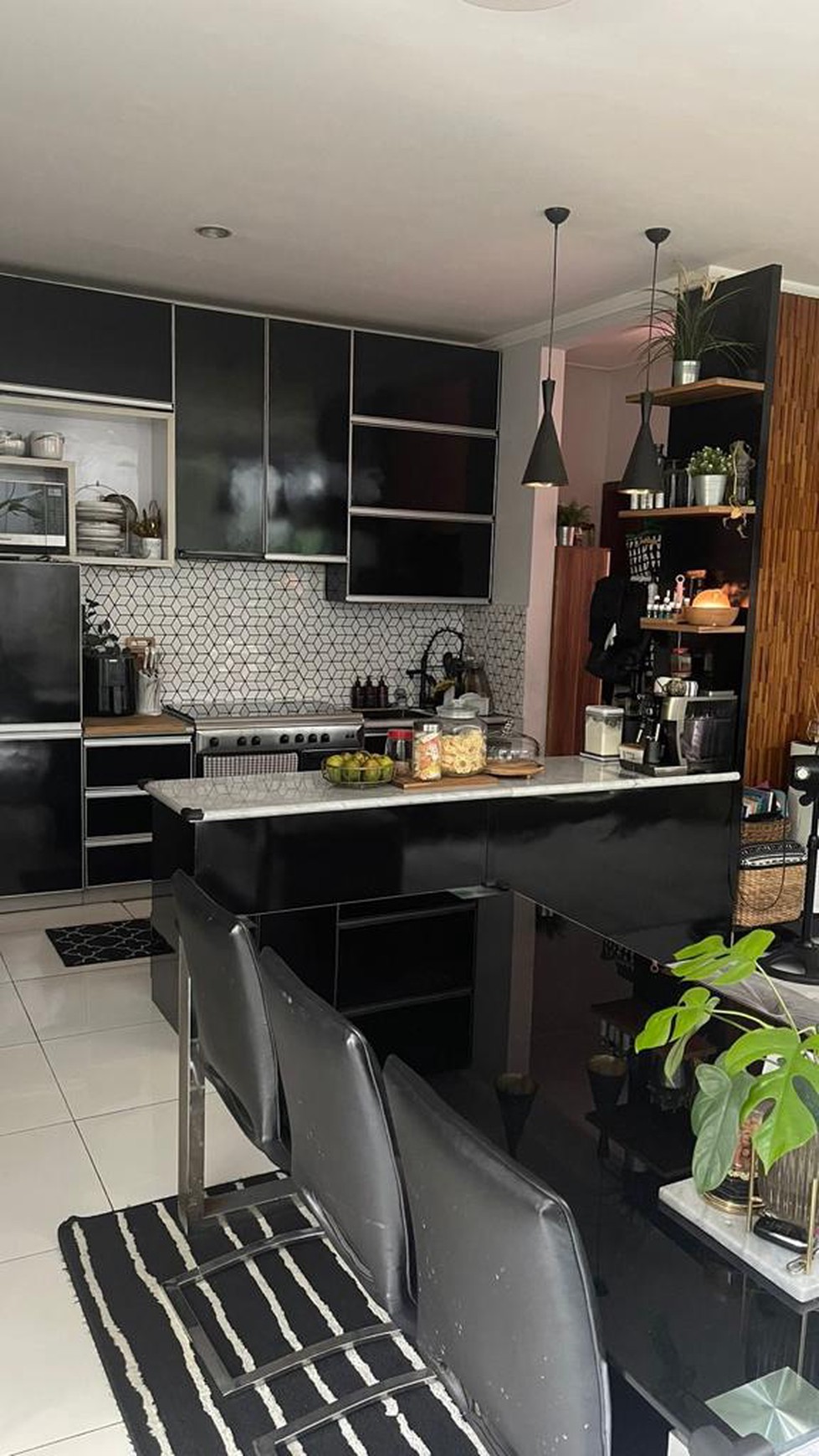 Rumah di Bintaro, sudah renov, type modern di Discovery Residence