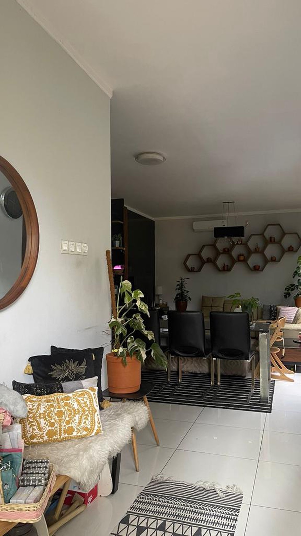Rumah di Bintaro, sudah renov, type modern di Discovery Residence