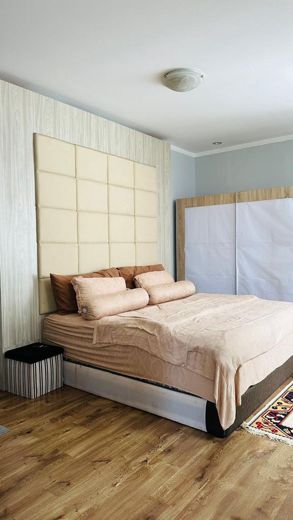 Rumah di Bintaro, sudah renov, type modern di Discovery Residence