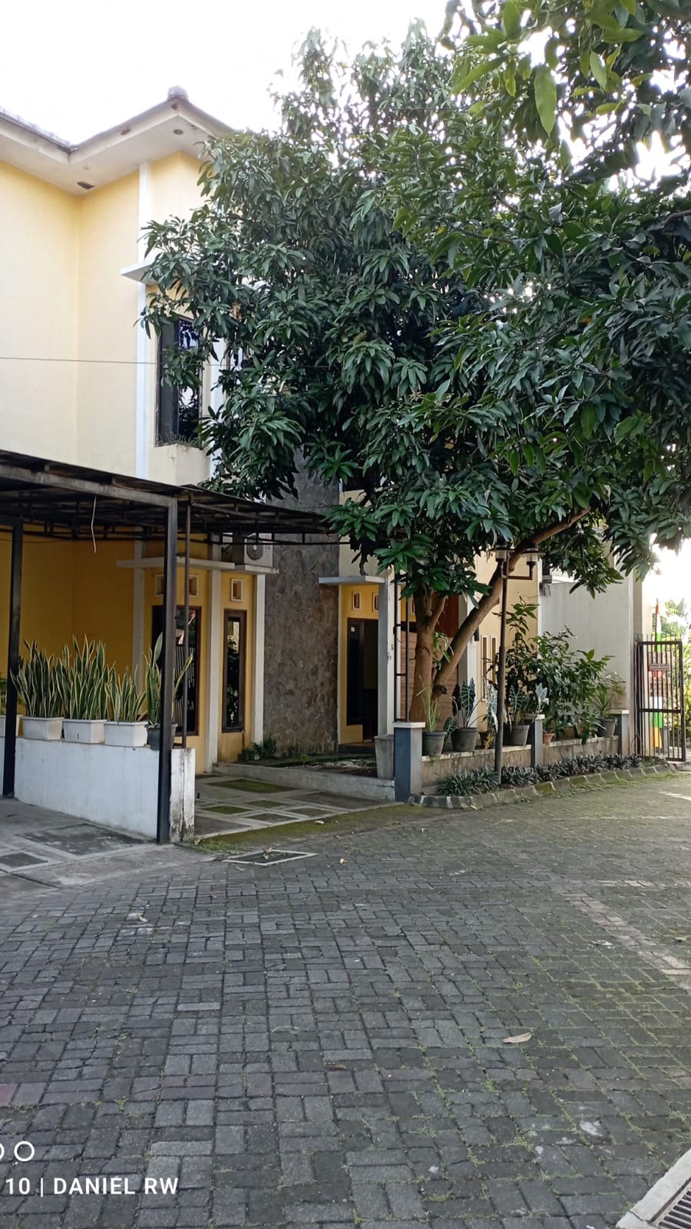 RUMAH DI PERUMAHAN MUTIARA KENCANA FULL FURNISH NGAGLIK SLEMAN