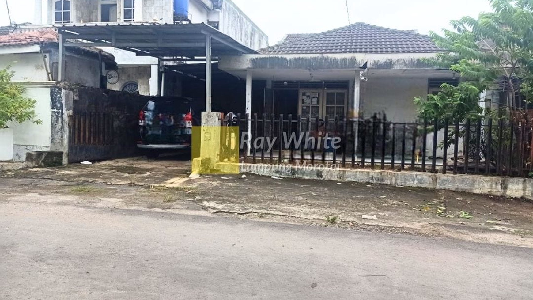 Djual rumah dalam perumahan ds