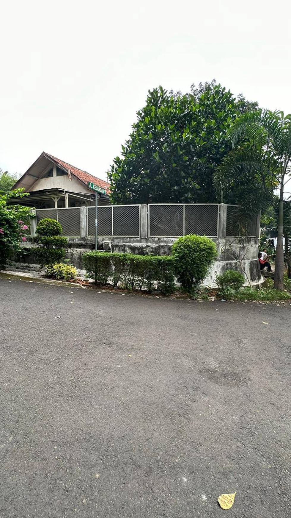 Rumah 1 Lantai. Bebas banjir. lokasi strategis di Cilandak