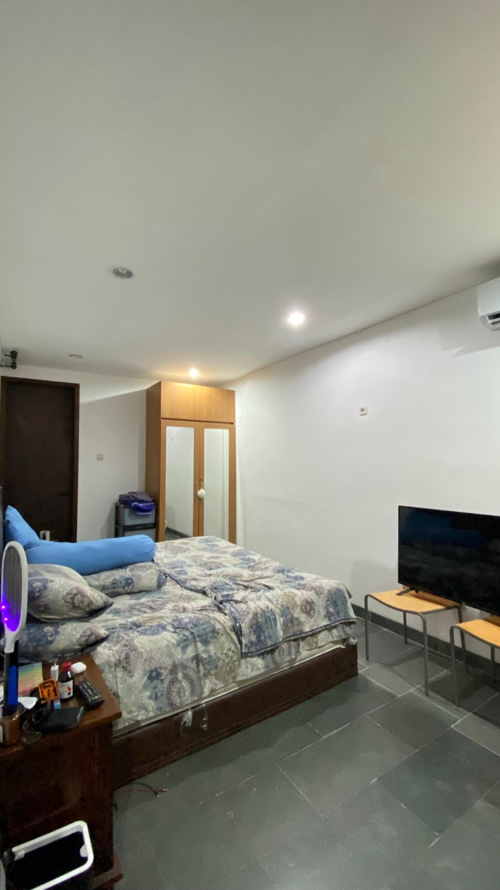 Lebak bulus villa cinere mas rumah rapih siap huni