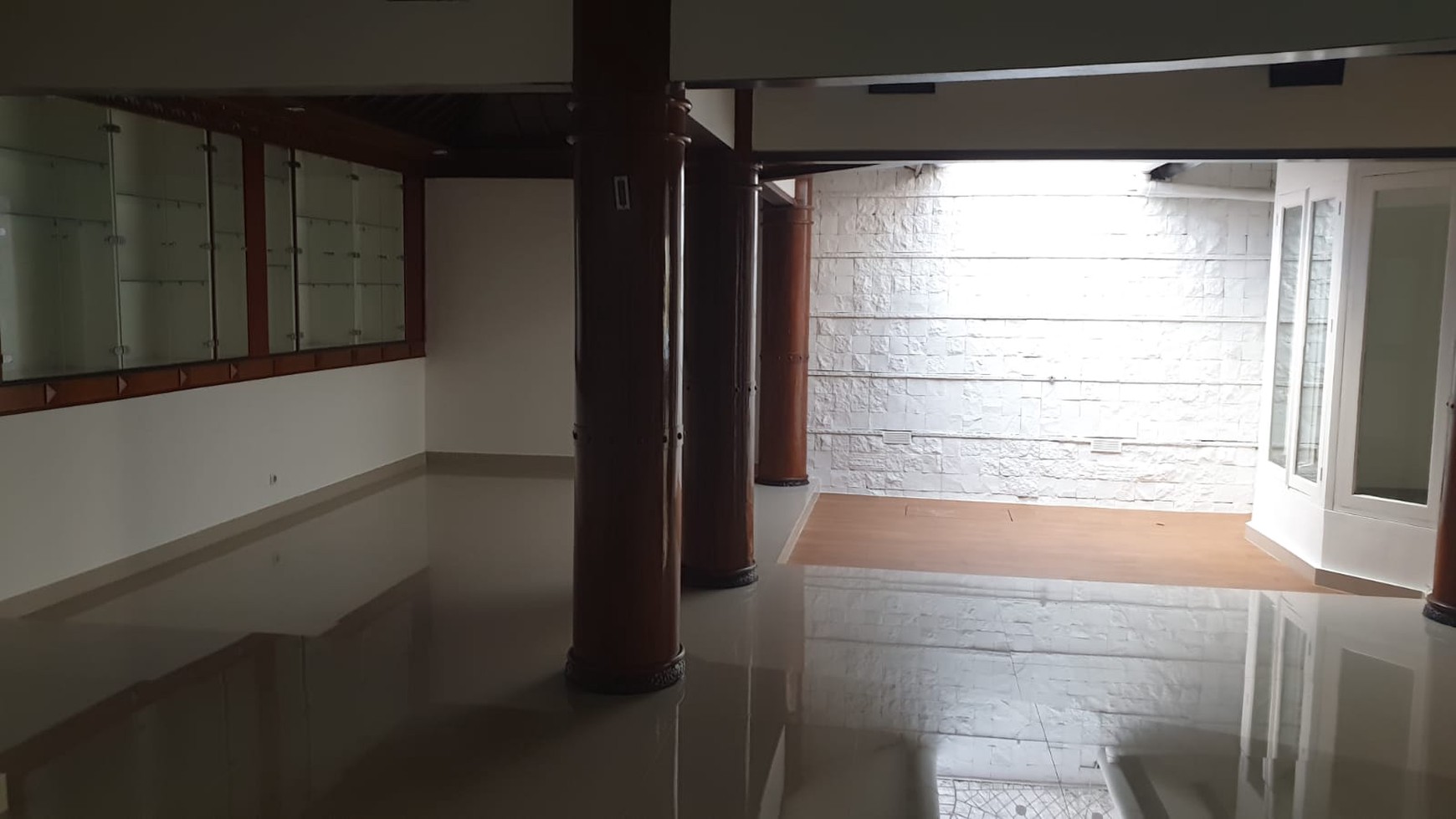 Lebak bulus villa cinere mas modern minimais siap huni