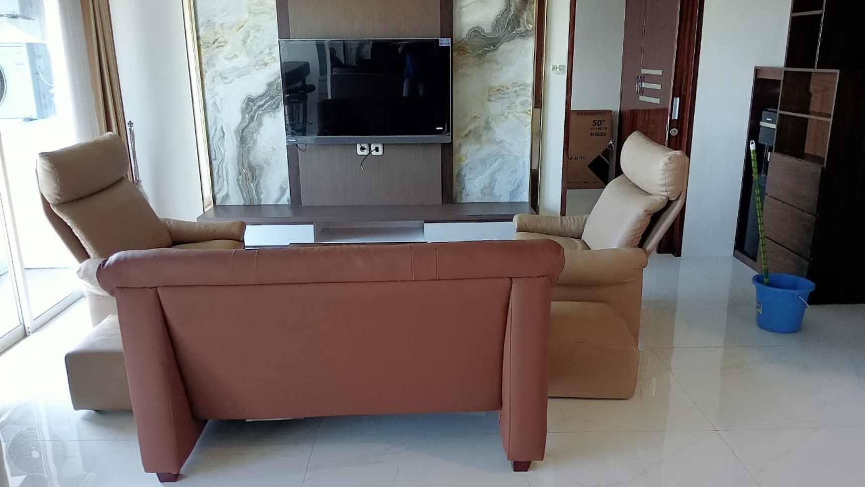 New Murah Dijual Apartemen Puncak Bukit Golf Tipe 4 Bedroom Renov Jadi 2 Bedroom Full Furnished Modern New Gress Dekat Pakuwon Mall, Fair Way Nine, Satoria Office Tower