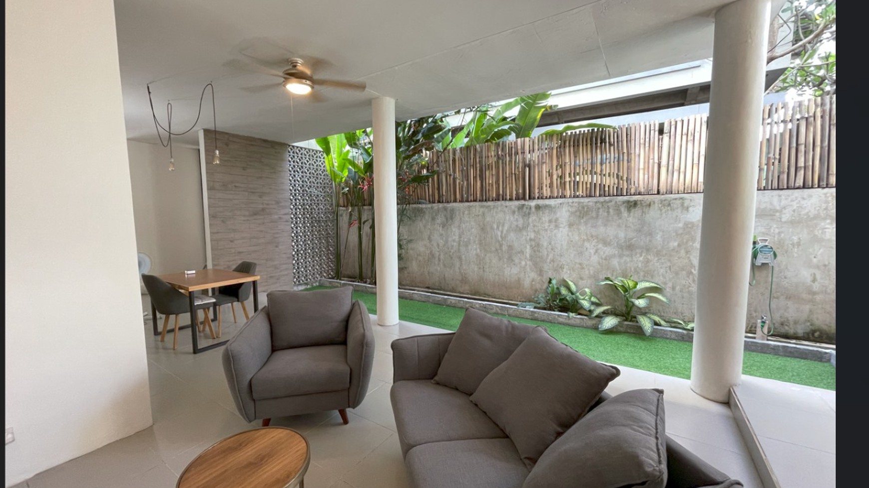 Rumah Hitung Tanah Area Cipete