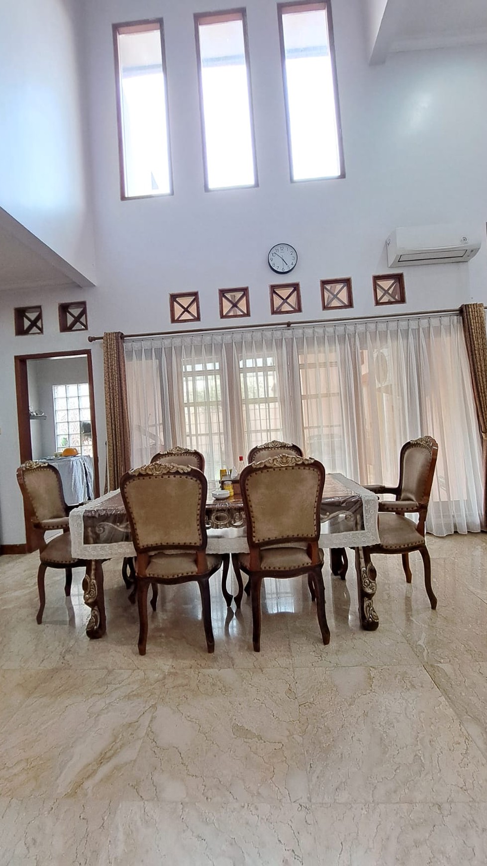 Rumah Hitung Tanah Area Cipete