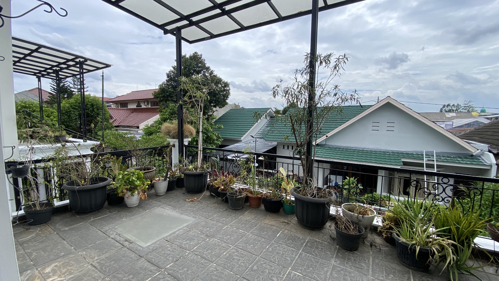 Rumah Hitung Tanah Area Cipete