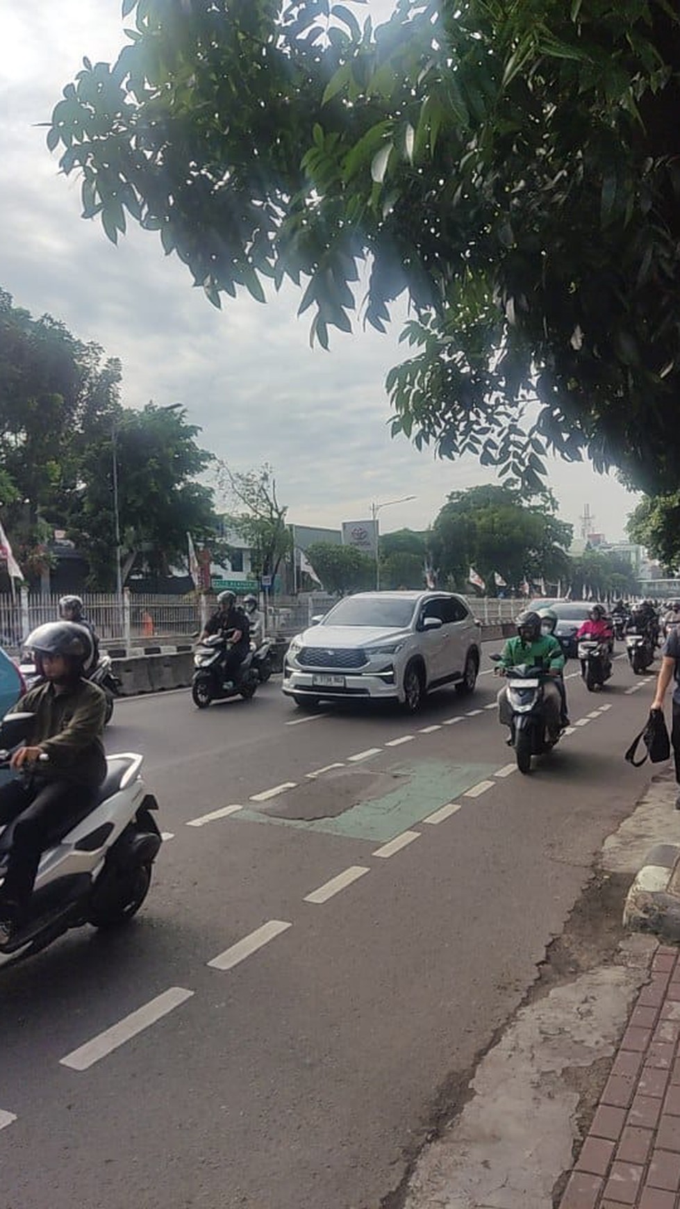 Rumah Hitung Tanah Area Cipete